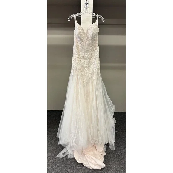 Stella York 6968 Floral Lace Mermaid Wedding Dress w/ Glitter Tulle 12 (SAMPLE) - Picture 6 of 9